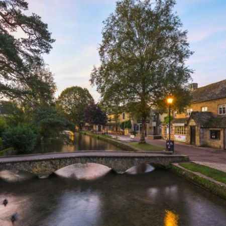 Mavis In The Cotswolds Hotell Bourton-on-the-Water Exteriör bild